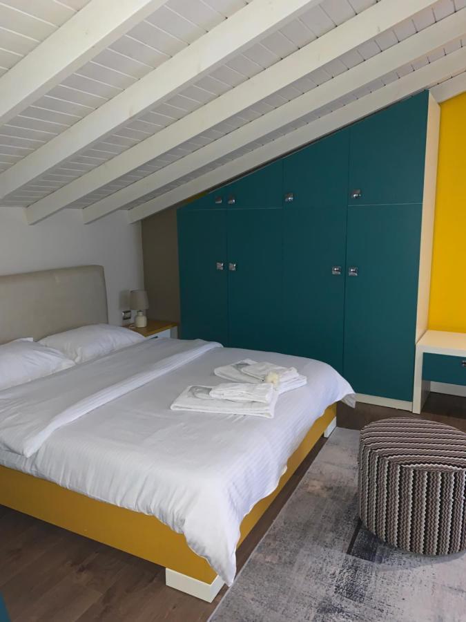 Guest House People Корча Екстер'єр фото